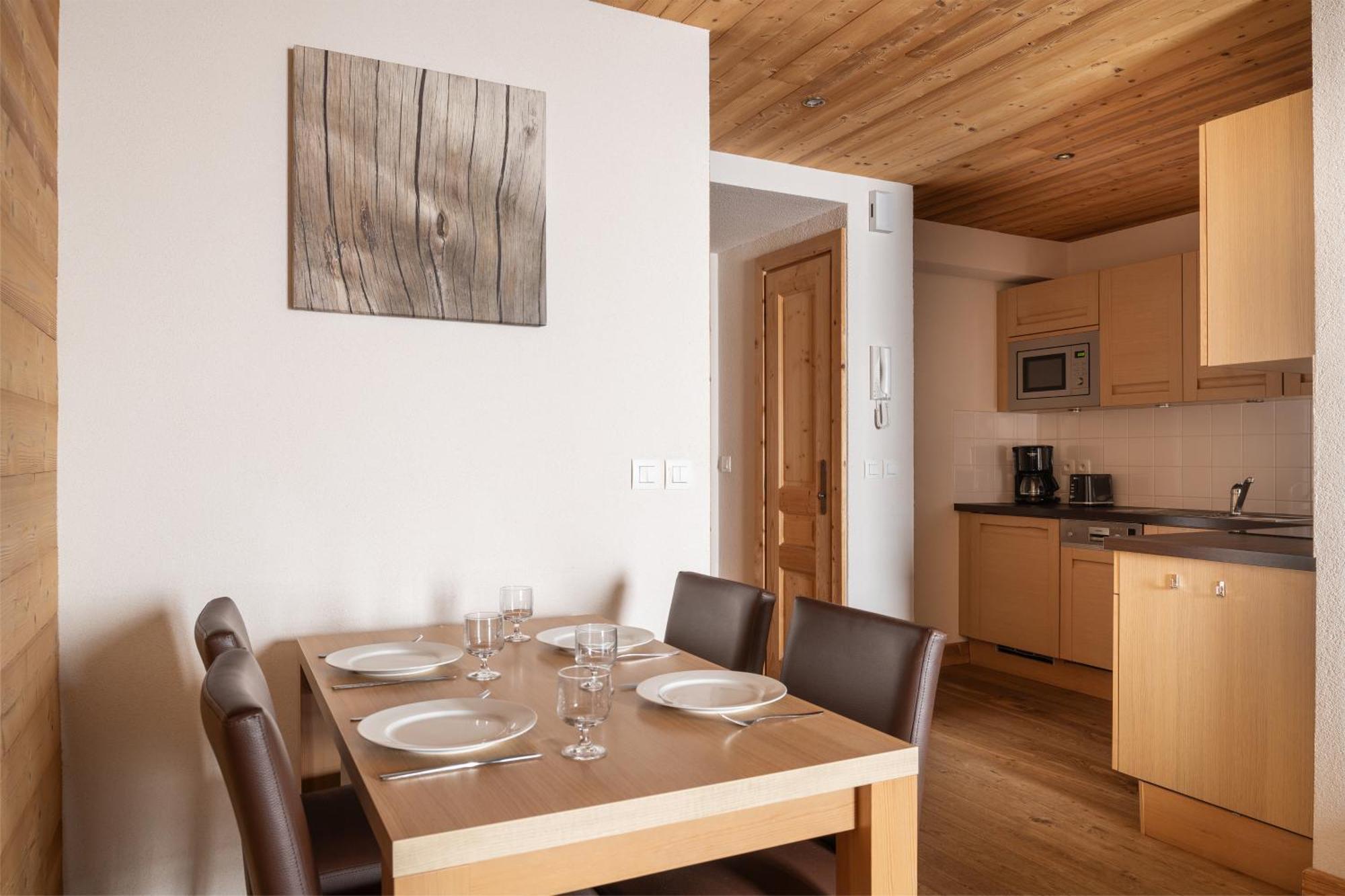 Dormio Les Portes Du Grand Massif Aparthotel 4*